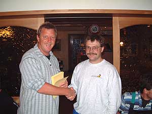 Walter Werren gratuliert Thomas Burri